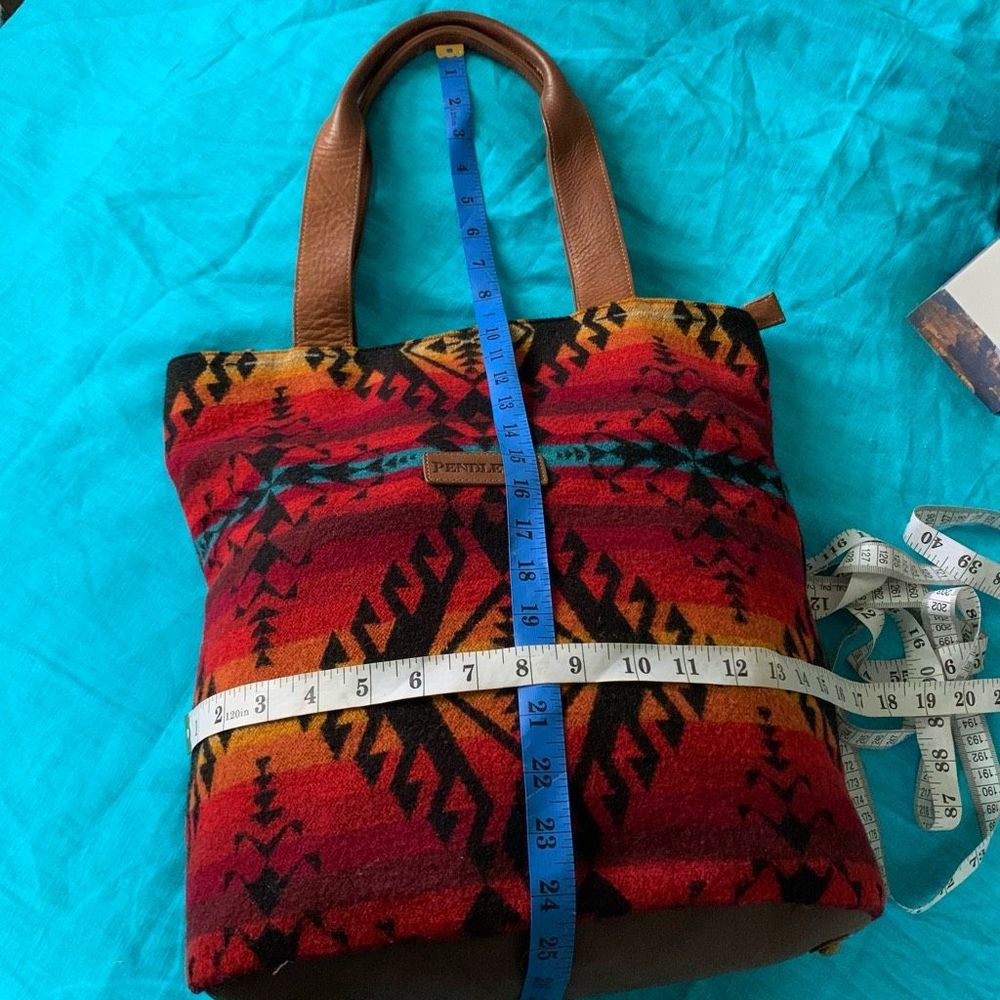Pendleton Multicolor Geometric Tote - Picture 6 of 10